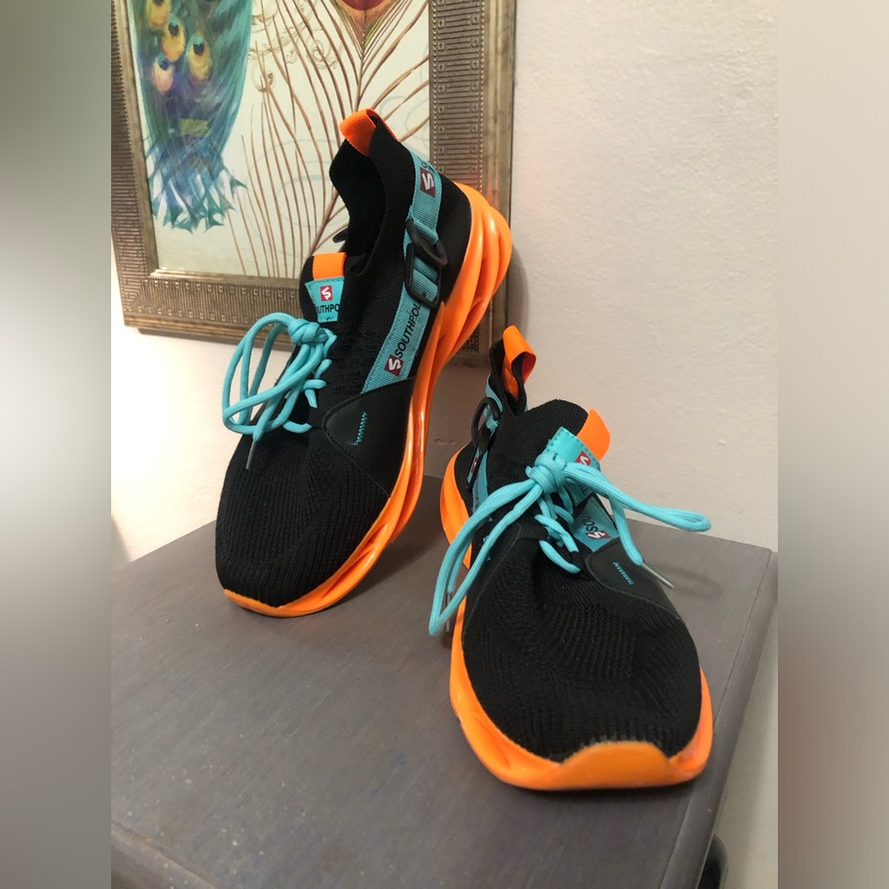 Size 10 South Pole Tennis shoes